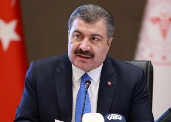 Maske zorunluluğu kalkıyor mu? Bakandan önemli açıklama