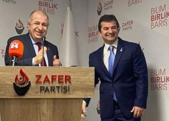Zafer Partisi’nde gece yarısı istifası