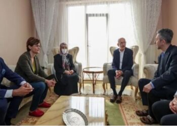 Kılıçdaroğlu’ndan Zekeriya Beyaz’ın ailesine ziyaret