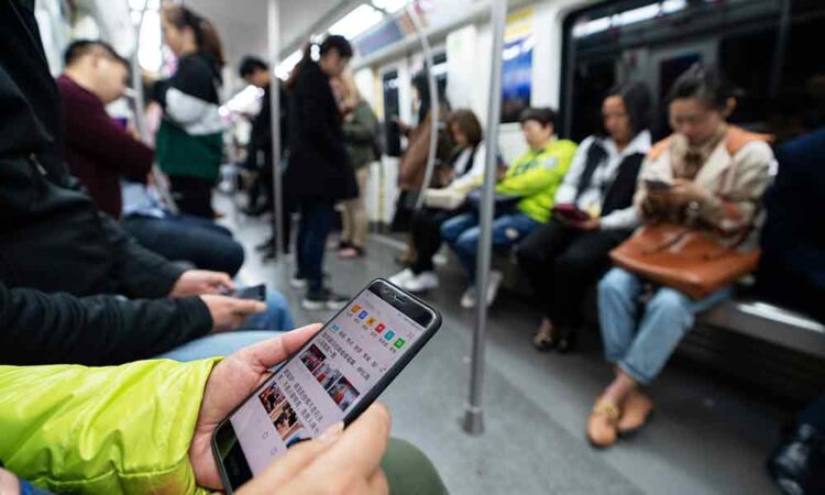 Çin’in telekom sektörü yılın ilk iki ayında istikrarlı büyüme kaydetti