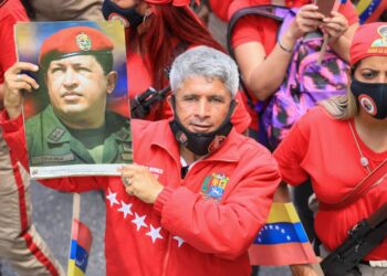 Bolivarcı Devrimin sahibi yoksul halk!