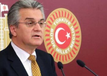 Bülent Kuşoğlu: Yurt dışında en az 200 milyar dolarları var