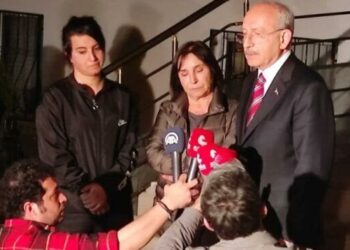 Kılıçdaroğlu, 4 aydır elektriği kesik olan aileyi ziyaret etti: ‘Nerede bu devlet?’