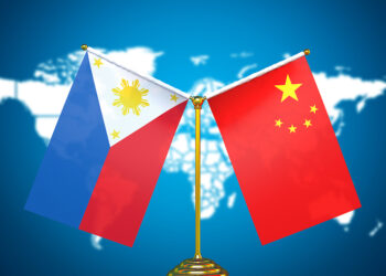 Çin ve Filipinler liderleri telefonda görüştü