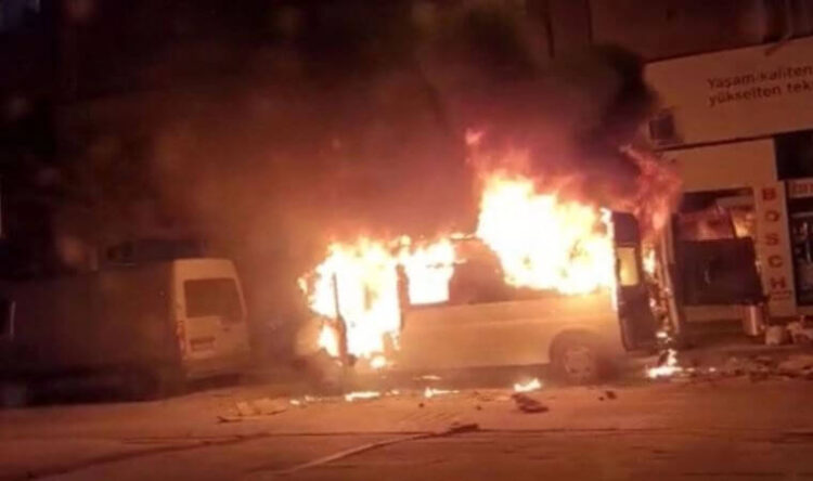 Kontağı çevirince bomba gibi patladı