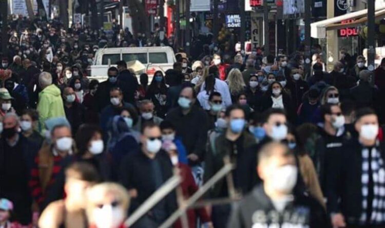 Gözler Bilim Kurulu toplantısında: Maske kalkıyor mu?
