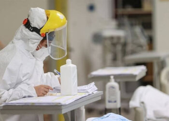 Bilim Kurulu Üyesi: “Post Covid-19’a” dikkat çekti