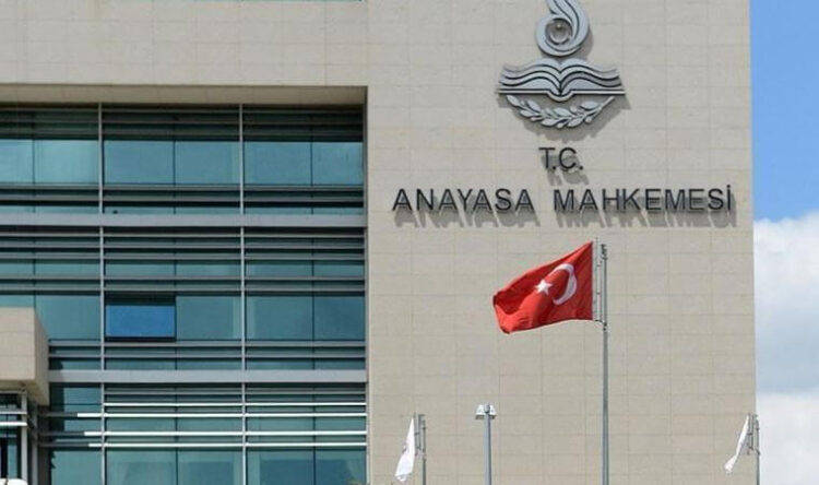 AYM, seçim kanunu itirazını kabul etti