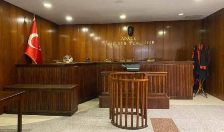 Takvim ve A Haber çalışanına hapis cezası