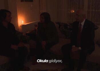 Kılıçdaroğlu elektriği kesik vatandaşın evinden paylaştı: “Duyacaklar”