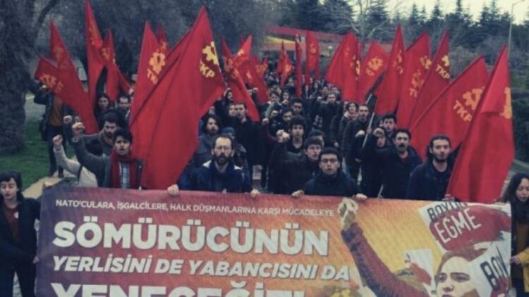 Komünist gençler buluşuyor…