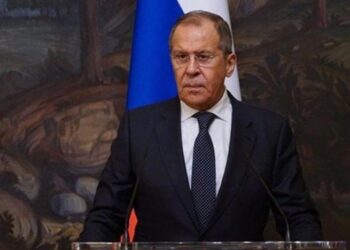 Lavrov: İstanbul’da uzlaşılan bazı konuların kağıda dökülmesi gerekir