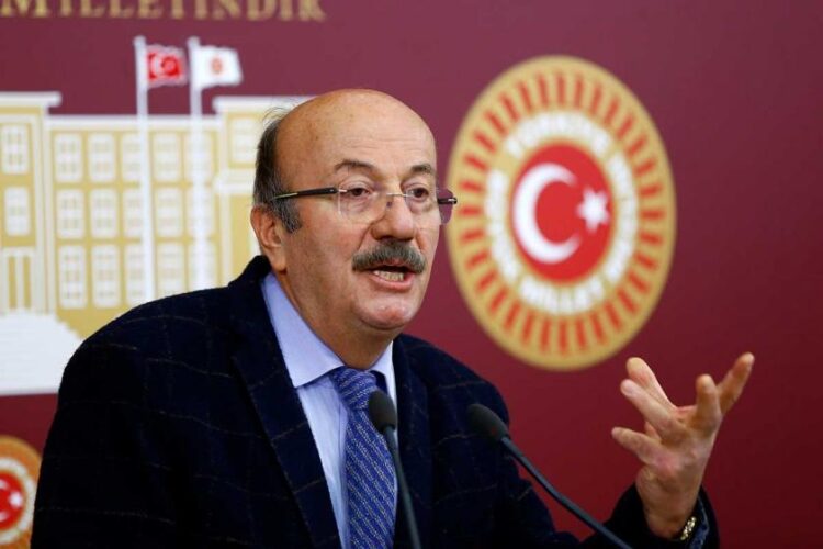 CHP’li Bekaroğlu: AKP hükümeti çay üreticisini mağdur etti