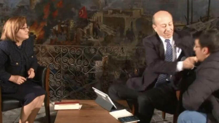 Sarıkaya’nın karşısında oturan Fatma Şahin’den açıklama: Olayı görmedim