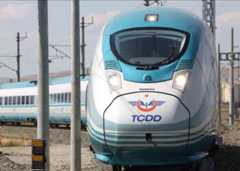 Yüksek Hızlı Tren seferlerine zam