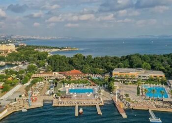 Yelken Kulübü’nde Çakıcı istifaları yaşanmış