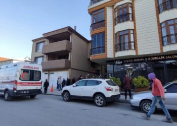 Eski kulüp başkanı evinde ölü bulundu