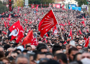 Sanat camiasının önemli isimlerinden ‘Milletin Sesi’ İstanbul Mitingi’ne çağrı