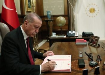 Resmi Gazete’de yayımlandı: Erdoğan’dan gece yarısı atama kararları!