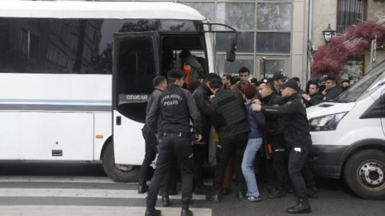 Taksim’e çıkmak isteyen emekçiler gözaltına alındı!
