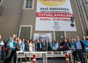 Tunç Soyer’den Adalet Nöbeti’ne destek