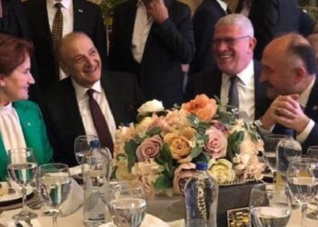 Kulisleri hareketlendiren düğün: Akşener geceye damga vurdu