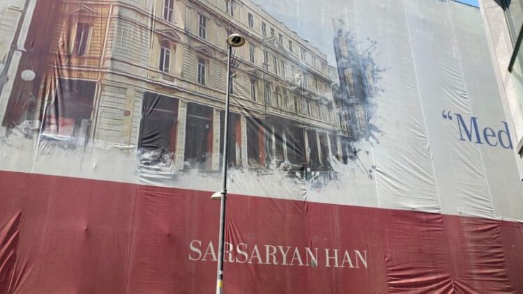 Vakıflar Genel Müdürlüğü tarihi Sanasaryan Han’ın adını yanlış yazdı