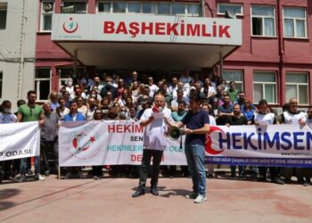 Denizli’de hekimler iş bıraktı