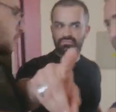 Yurt müdürü, şort giyen öğrenciye saldırdı