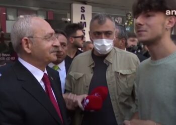 Gençler Kılıçdaroğlu’na dert yandı: Zorluk içinde yaşıyoruz