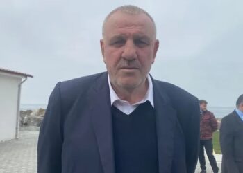 AK Partili başkana gazetecileri tehdit etmekten 1380 lira ceza