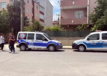 Anne, 6 yaşındaki kızını bıçaklayarak öldürdü