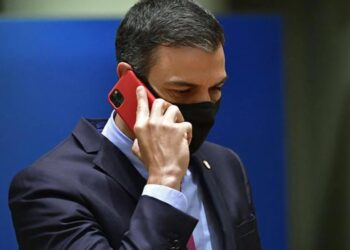 Dinlenme skandalının arkasında hangi ülke var?