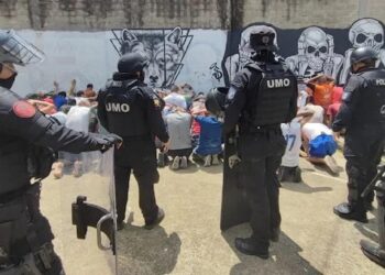 Hapishanedeki çete savaşı kanlı bitti: 43 ölü, 13 yaralı