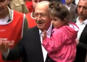 Kılıçdaroğlu, gençlerle Anıtkabir’e yürüdü: ‘Hep birlikte onları ezeceğiz…’
