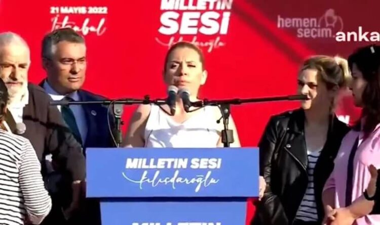 Gezi aileleri kürsüden seslendi: ‘Her yer Taksim her yer direniş!’