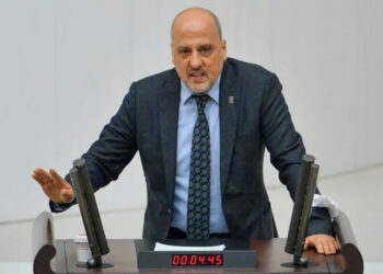 Ahmet Şık: Alevilerin travmalarını tetiklemeye yol açtım, özür dilerim
