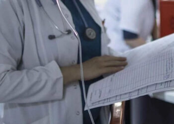 Bakanlıktan açığı kapatmak için yeni yöntem: İlanla doktor aranıyor