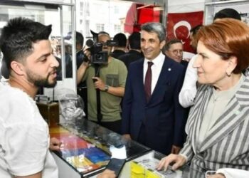 Esnaf Akşener’e dert yandı: Borçlanarak geçiniyoruz