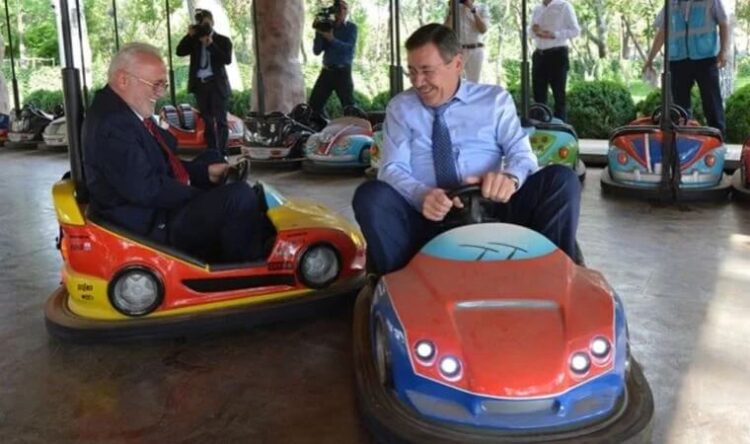 801 milyon dolarlık enkaz: Oyuncaklar çürüdü