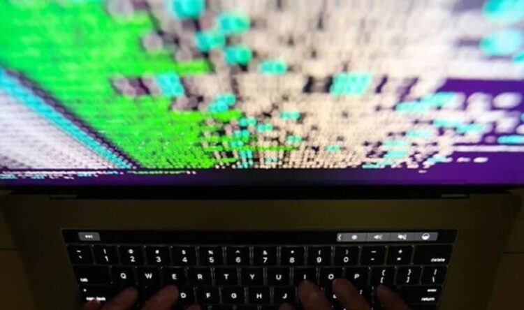 Milyonlarca kişinin kimlik bilgisi çalındı