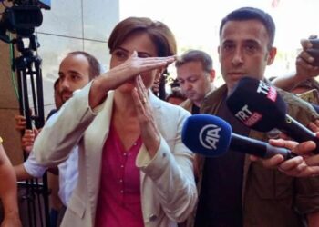 Kaftancıoğlu Silivri Ceza İnfaz Kurumu’na alkışlarla geldi