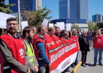 Başkent elektrik çalışanlarından Sabancı Center önünde eylem