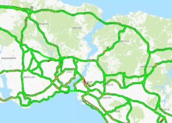 Tatilciler dönmedi, İstanbul yolları boş kaldı