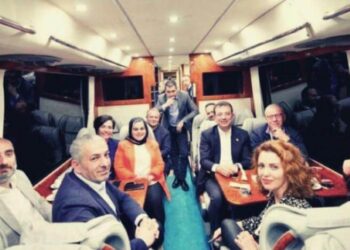İmamoğlu’nun VIP minibüsüne kimler alındı, kimler alınmadı?