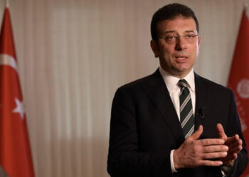 İmamoğlu: Siz bu milletin servetini yıkarken kime danıştınız?