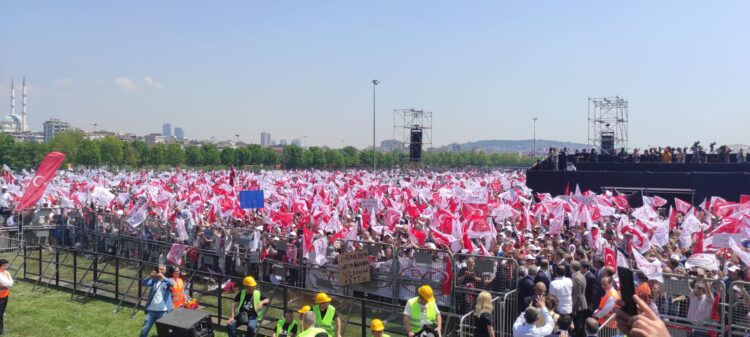 CHP’den EYT mitingine destek…