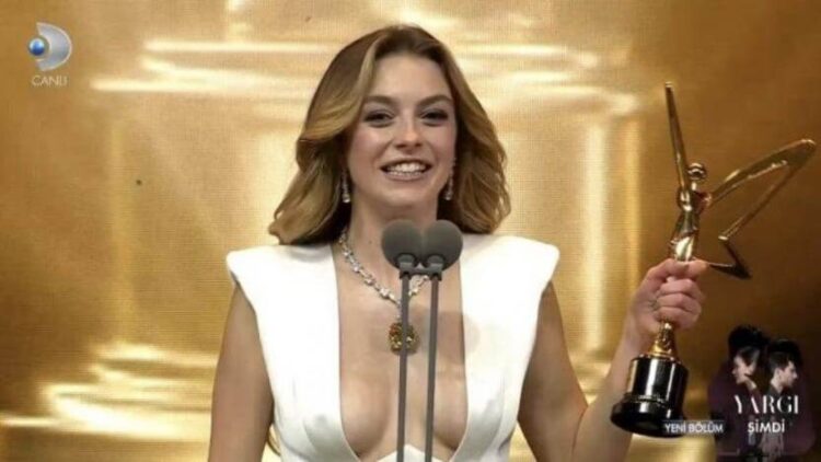 MHP’li isim oyuncu Melis Sezen’i hedef aldı: ‘O kıyafet kanunen suç’