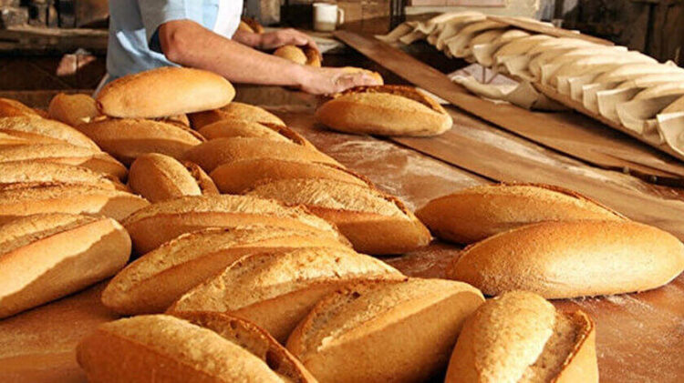6 ayda 3 kez zamlandı: Ekmekte resmi olmayan fiyat artışı