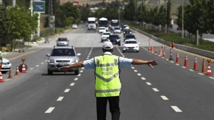 İstanbul’da yarın bazı yollar trafiğe kapatılacak